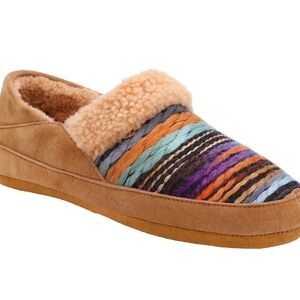 NWT Lamo Briony Women's Footwear Cozy Slip- On Shoes, Size 6